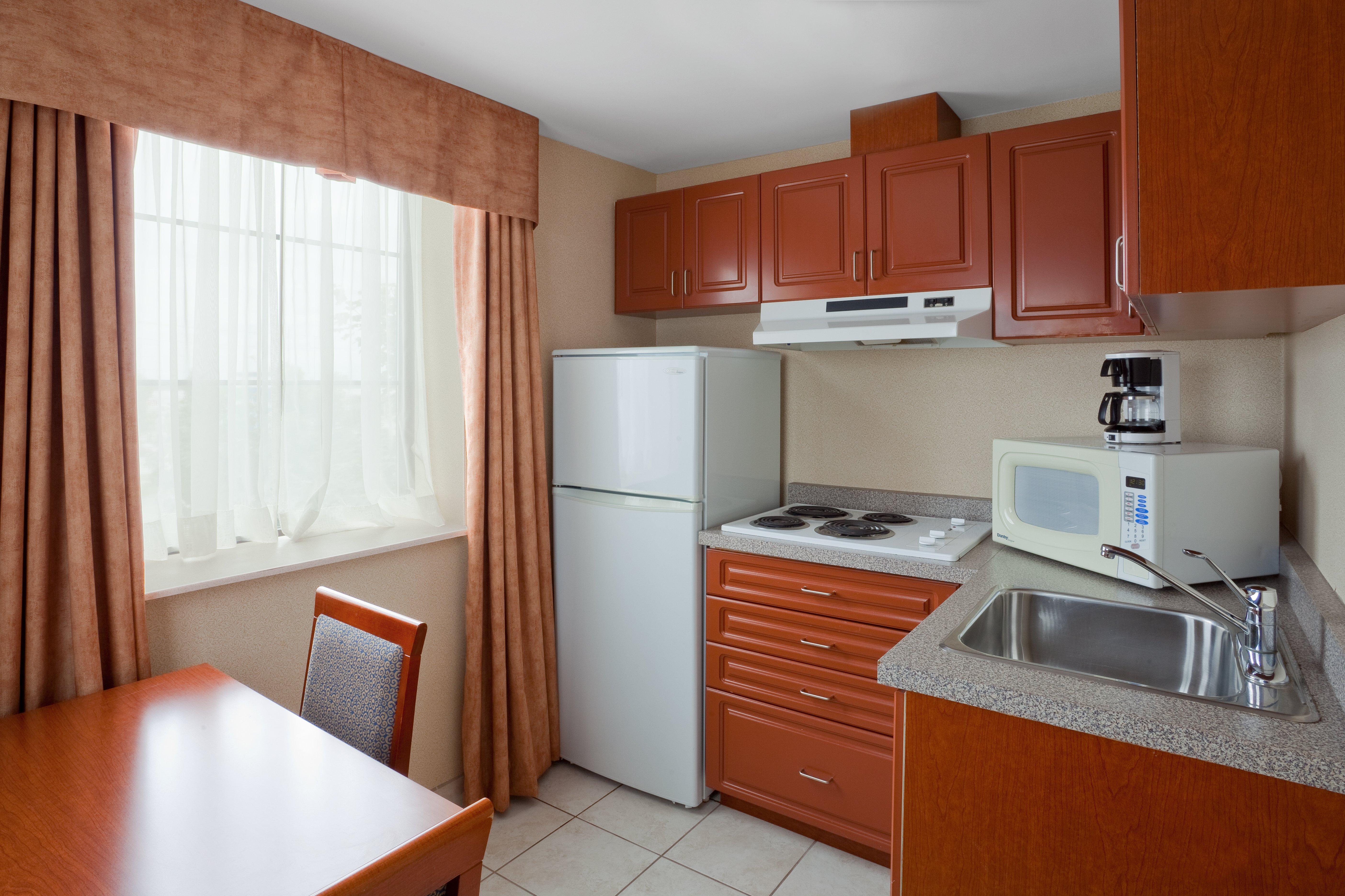 Holiday Inn Express Hotel & Suites Barrie By Ihg Exteriör bild