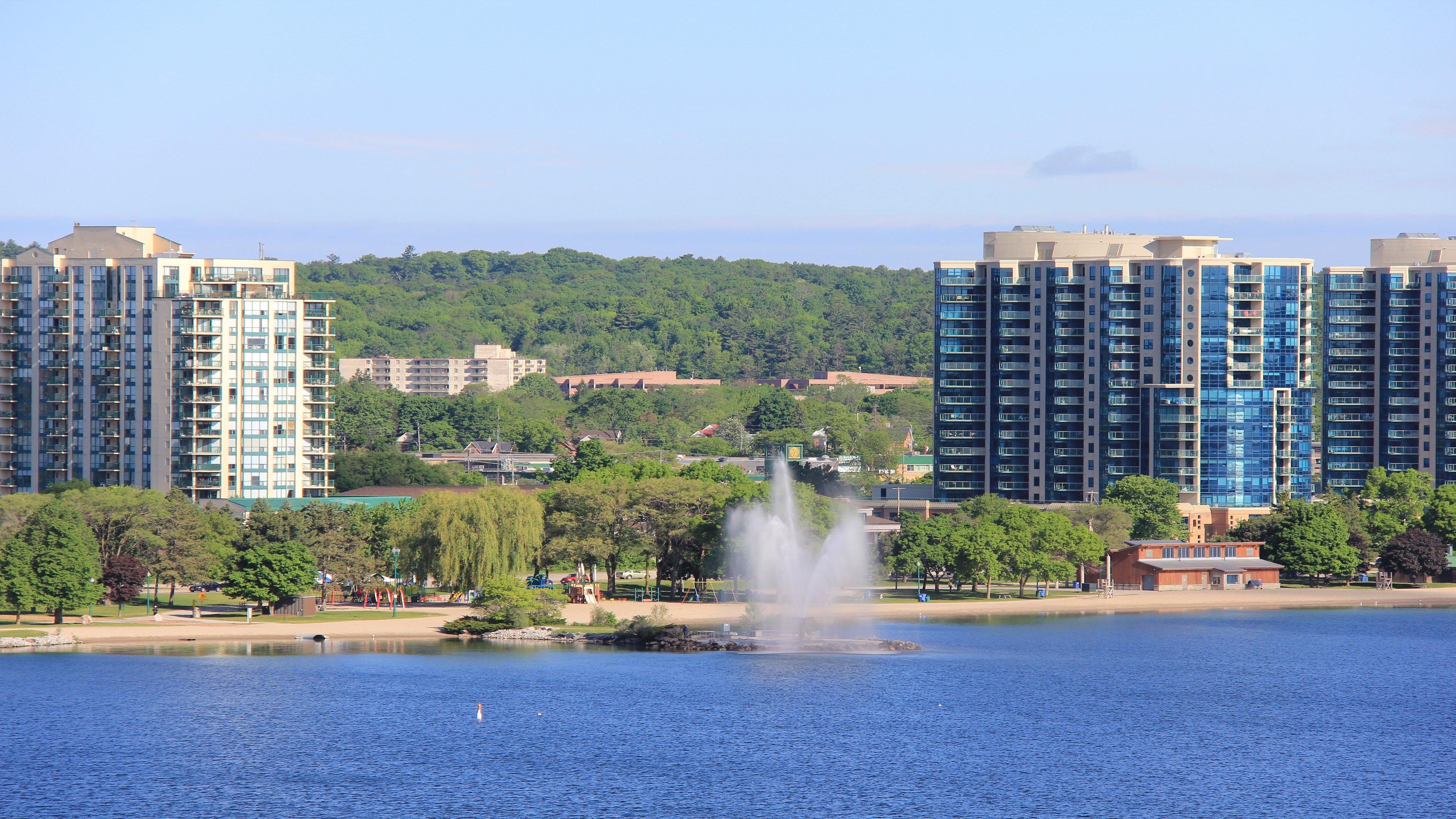 Holiday Inn Express Hotel & Suites Barrie By Ihg Exteriör bild