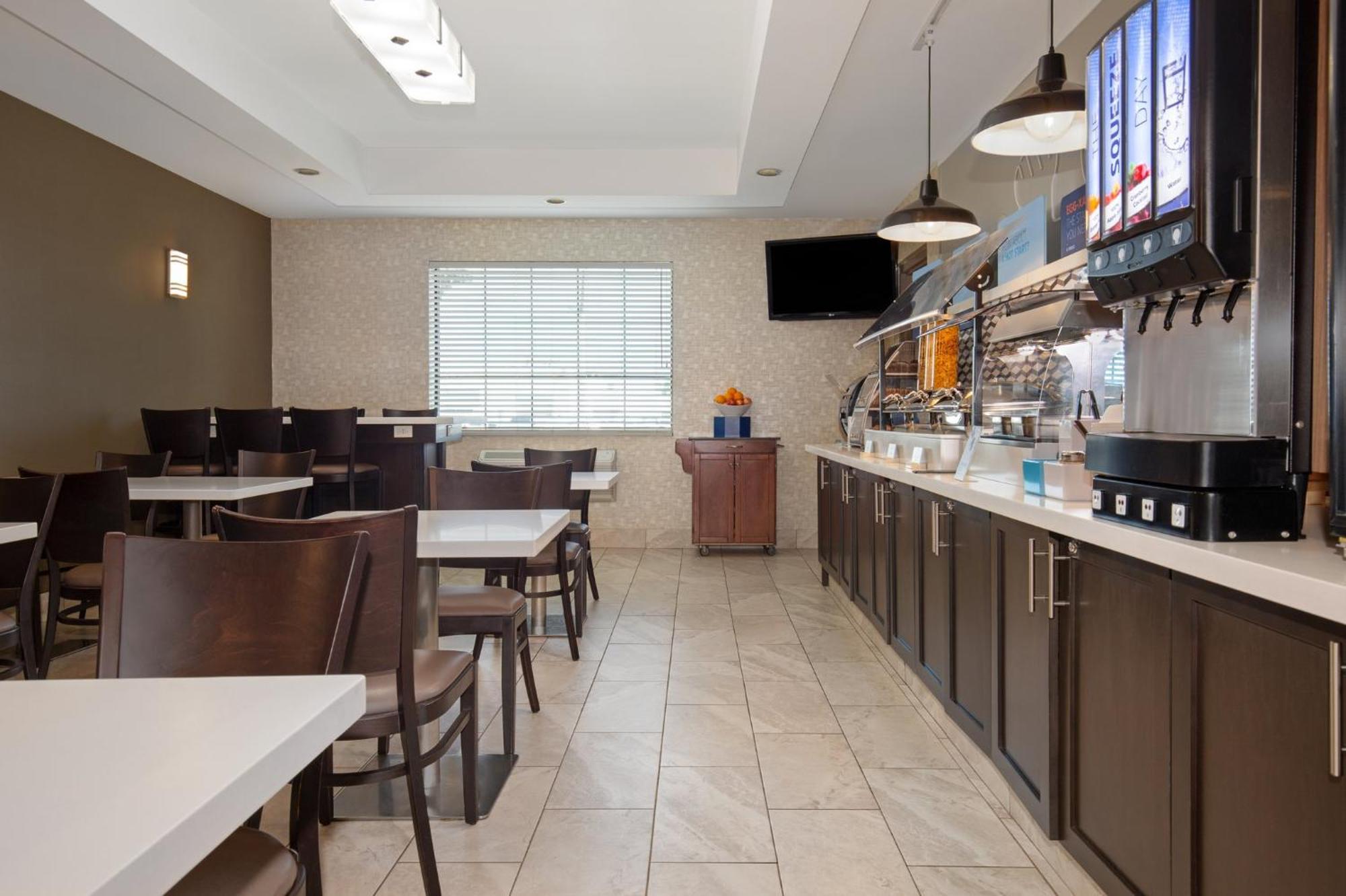 Holiday Inn Express Hotel & Suites Barrie By Ihg Exteriör bild