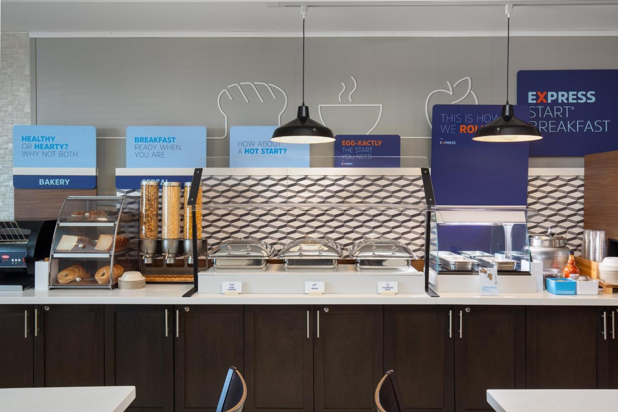 Holiday Inn Express Hotel & Suites Barrie By Ihg Exteriör bild