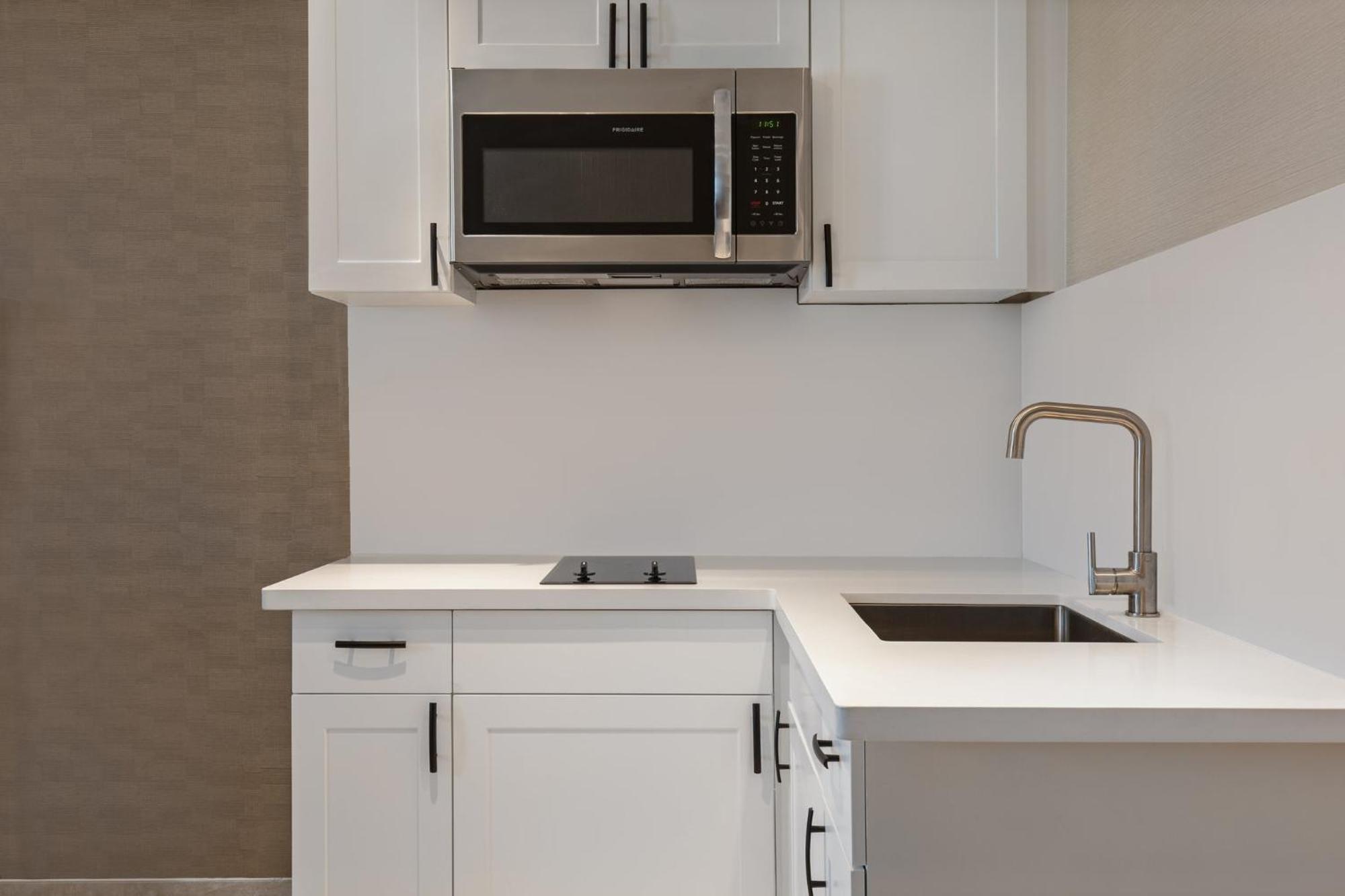 Holiday Inn Express Hotel & Suites Barrie By Ihg Exteriör bild
