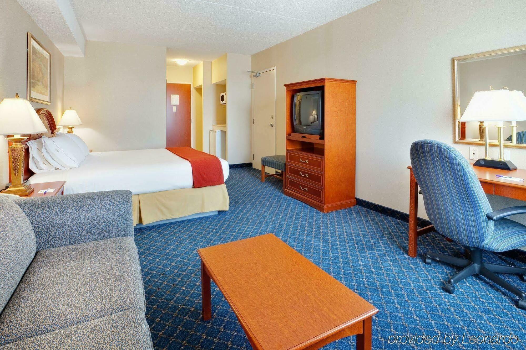 Holiday Inn Express Hotel & Suites Barrie By Ihg Exteriör bild